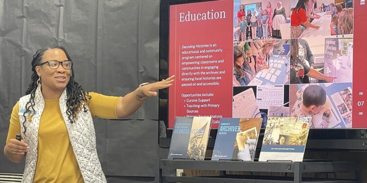 Mosley speaks to Veterans