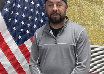 Veteran Dayhoff attends Veterans at the Library