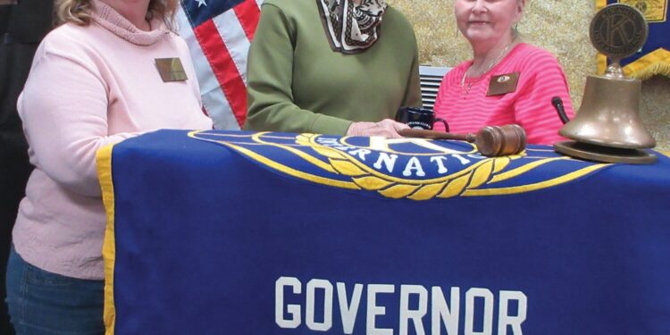 Cobb updates Kiwanis