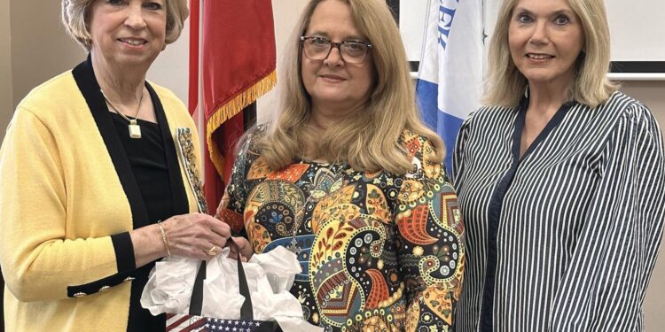 DAR celebrates Georgia Day