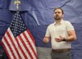 Sherrod speaks to Veterans at the Library