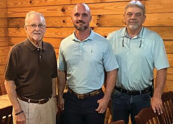 Singletary speaks to Exchange Club